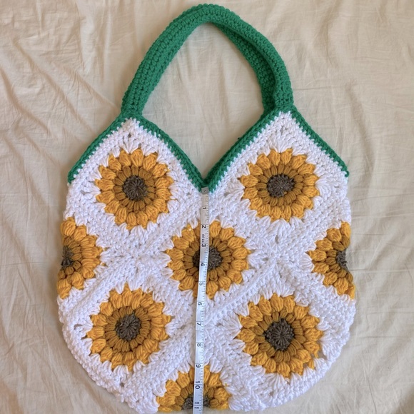 Handmade Sunflower Market Bag - Picture 4 of 4